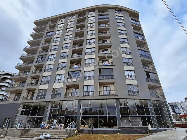 Uğur Kırseven Re/max Parla'dan Satılık 1+1 Daire