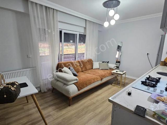 ꧁uğur&uzman꧂'dan Altıntepe'de Yeni Bina'da 1+1 Yüksek Giriş