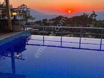 Uğur'dan Seydikemer Yaka' Da Panoramik Manzaralı İkiz Villar