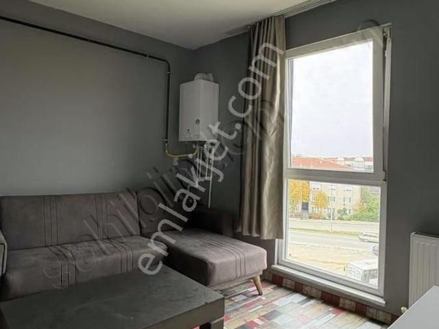 Uğurman Emlak'tan Üniversite Yolu Üzerinde 1+1 Eşyalı Daire