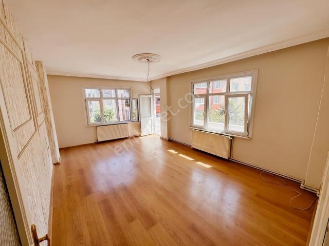 Uğurmumcu Mah. 2+1 100m2 Kiralık Ara Kat Daire