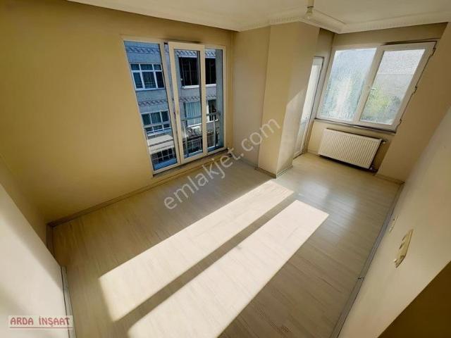 Uğurmumcu Mah 5 Yıllık 75m2 2 Nci Kat Merkezi Konum