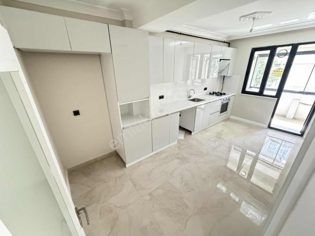 Uğurmumcu Mh. 3+1 1.kat Sıfır Güney Cephe Tapu Masrafsız Daire