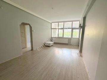 Üçyol Metro Yakını 2+1 85 M2 Doğalgazlı Bakımlı Arakat Daire