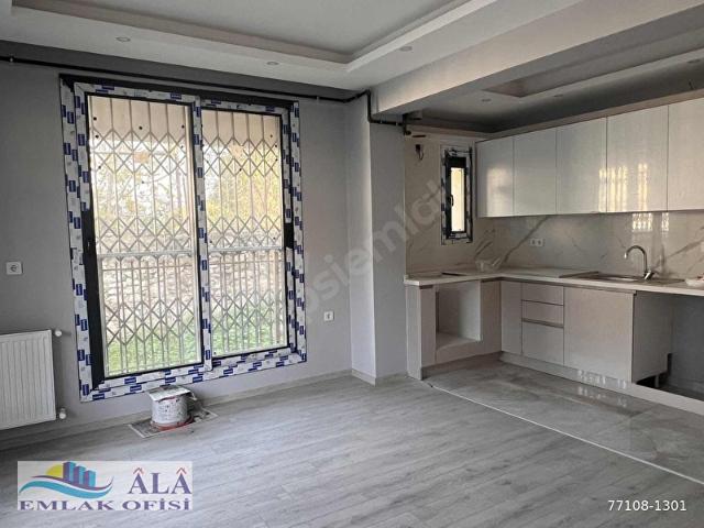 ÜÇYOL METRO YAKINI 2+1 BAHÇELİ SATILIK SIFIR DAİRE