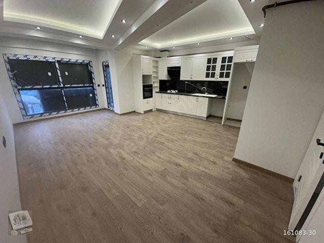 ÜÇYOL METROYA ÇOK YAKIN KONUMDA SIFIR LÜKS DAİRE