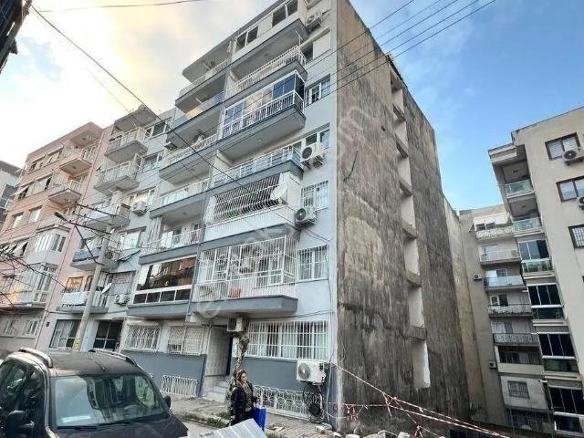 Üçyol Metroya Yakın Satılık Asansörlü Daire