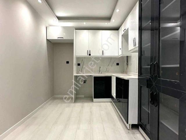 Üçyol Metroya Yakın Ultra Lüks Araba Takası Olur 2 + 1 Satılık Daire