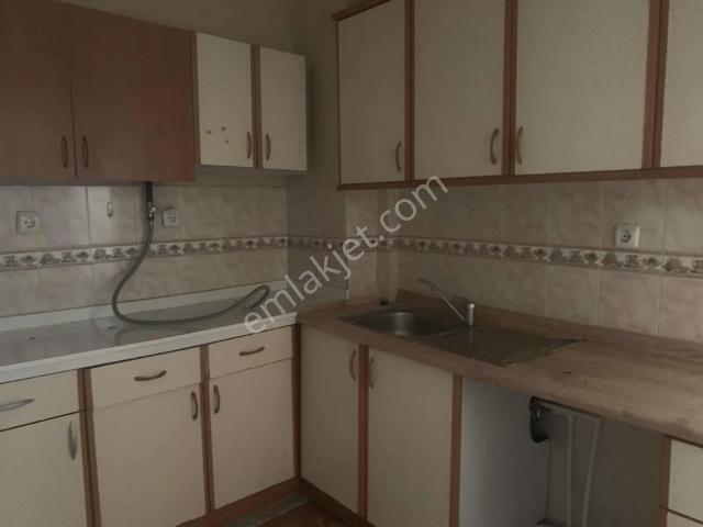 Üçyol Metroya Yakın 3 + 1 Kiralık Daire
