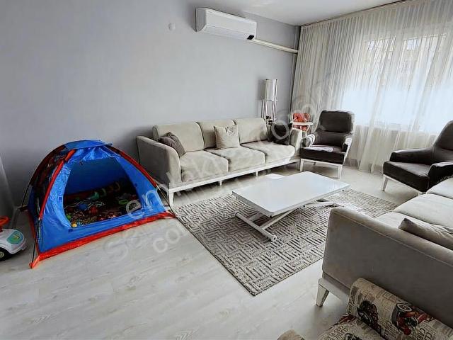 Üçyol Metroya 5 Dk Mesafede 3+1 Doğalgazlı Geniş Fırsat Daire