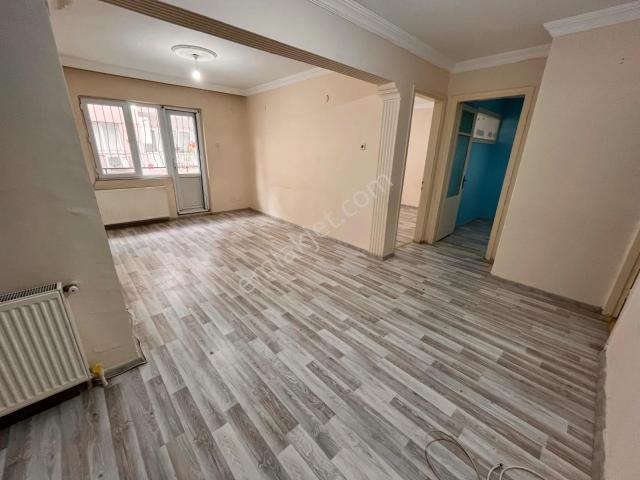 Üçyol Meydan Metro Yakını 3+1 120 D.gazlı Daire
