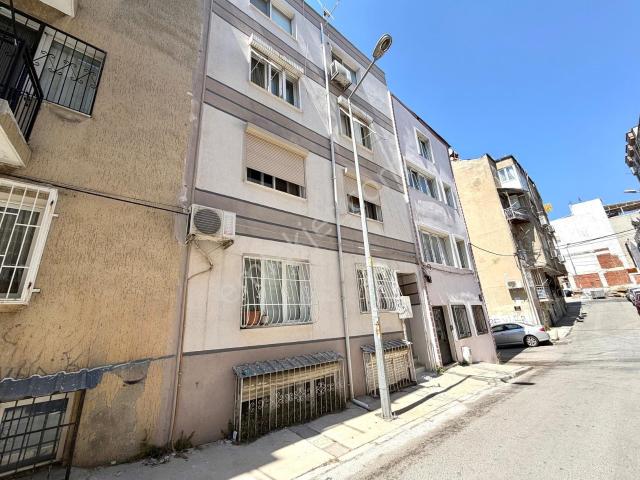Üçyol Meydan Yakını Atilla Mahallesin De Satılık 2+1 Daire