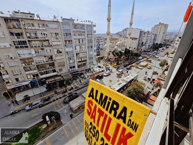 Üçyol Meydanda Cadde Üzeri 3+1 140m2 Ara Kat Ferah Daire