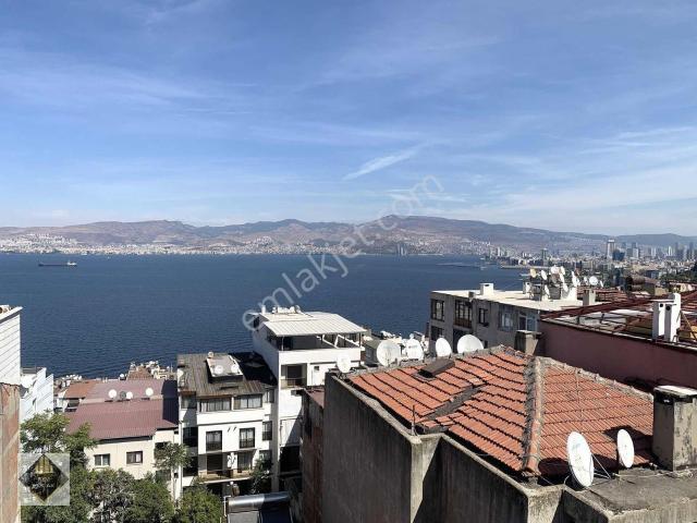 Üçyol'a Yakın Deniz Manzaralı Satılık 3 + 1 Daire