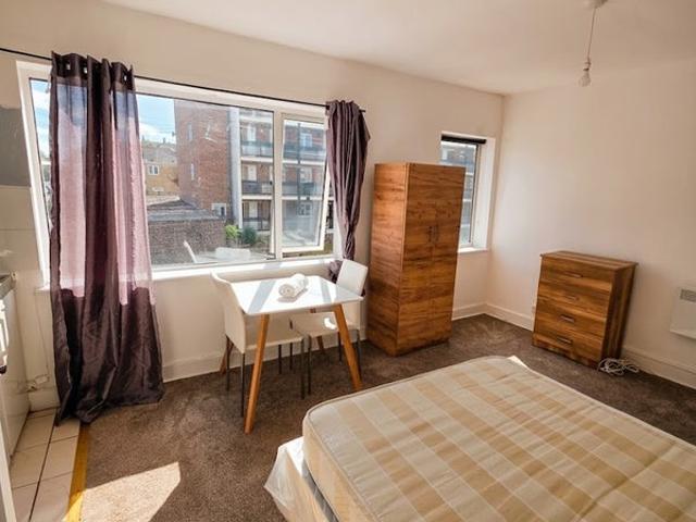 ✅ UC & Housing Benefit 1 Bed Plumstead SE18