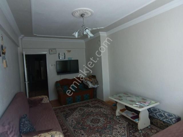 Uca'dan Altunkalem Mahallesi 3+1 Satılık Daire.!