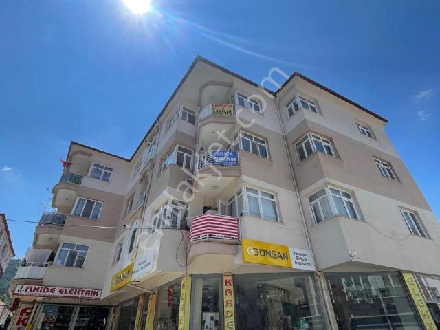 Uca'dan Çarşı Merkez De Kiralık 3+1 Daire‼