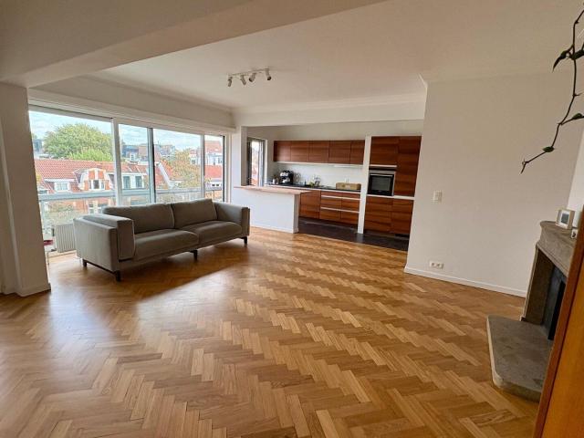Uccle Alt. 100 – ±95m², 2 ch terrasse avec vue dégagée