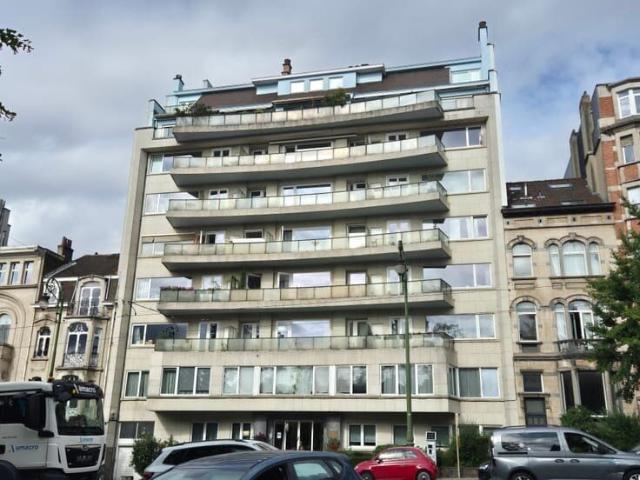 UCCLE BRUGMANN/PARVIS ST PIERRE