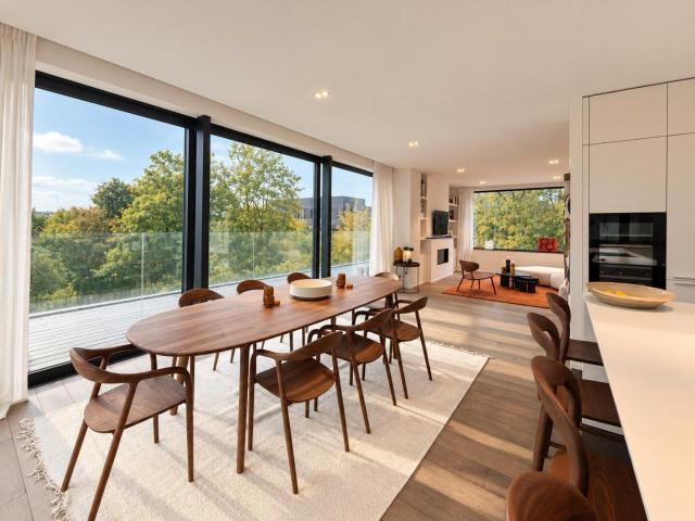 UCCLE – HAMOIR | STUNNING PENTHOUSE 4 BED & 4 TERRACES