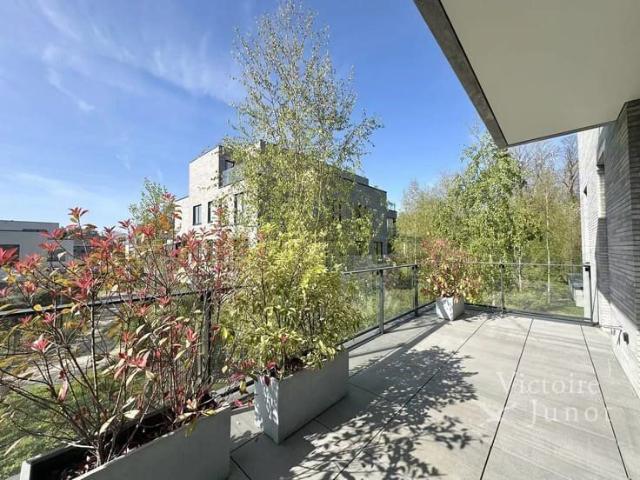 Uccle Magnificent 2 Bedroom Apartment with Terrace