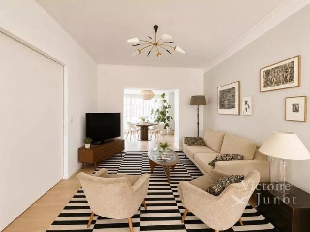 Uccle / Saint Pierre Parvis: House 5 Bedrooms + Garden + Gar
