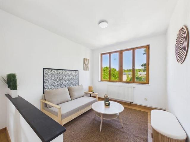 Uccle – Spacious Furnished Studio
