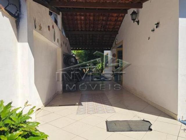 Ubatuba, Centro Casa estilo Rustico, em condomínio com poucas residências e próximo ao comercio