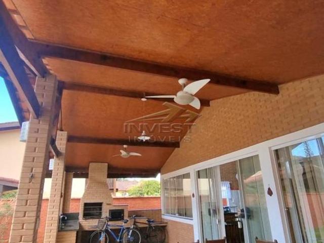 Ubatuba, Condomínio Park Hills Belíssima casa com 03 dorms. sendo 1 suíte, espaço gourmet e piscin