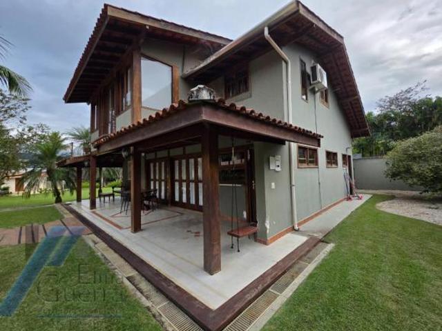 Ubatuba Condomínio Villas, casa com 03 dormitórios, sendo 01 suíte e área de lazer com terreno de
