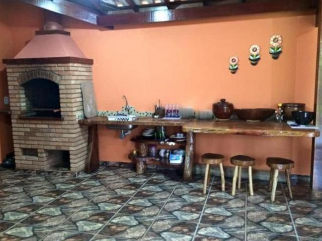 Ubatuba, Enseada Linda casa a 800 metros da praia!