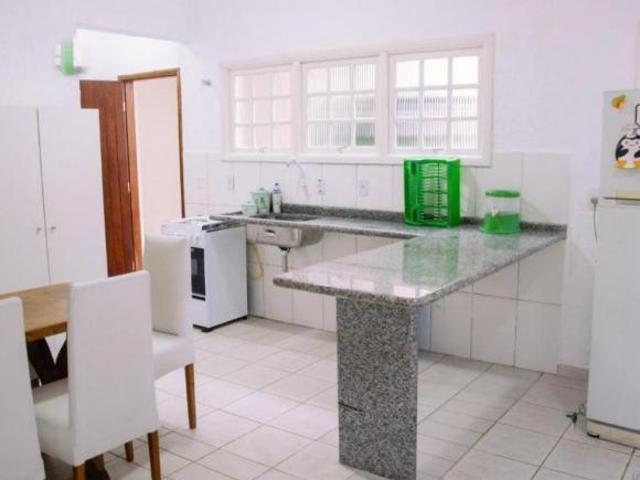Ubatuba, Horto Linda casa de 4 dormitórios, sendo 2 suítes, em condomínio seguro e aconchegante