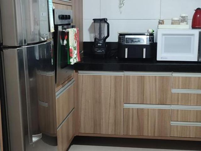 Ubatuba, Itaguá Apartamento de 3 dormitórios, sendo 1 suíte, em condomínio tranquilo e aconchegante