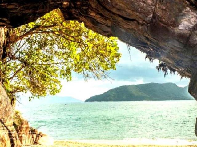 Ubatuba, Praia da Domingas Dias no Lazaro Lindo Terreno Declive com Vista Mar 1200m2 Oportunidad