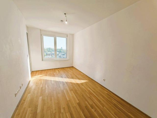 Über den Dächern: Moderne 2 Zimmer Wohnung mit Fernblick ab sofort!