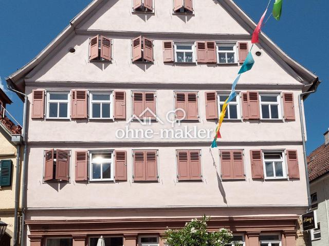 Über den Dächern der Altstadt: 3 Zimmer Maisonette mit historischem Fachwerk