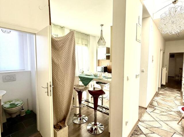 Über den Dächern der Mannheimer Quadrate stilvolle DG im denkmalgeschützten Altbau