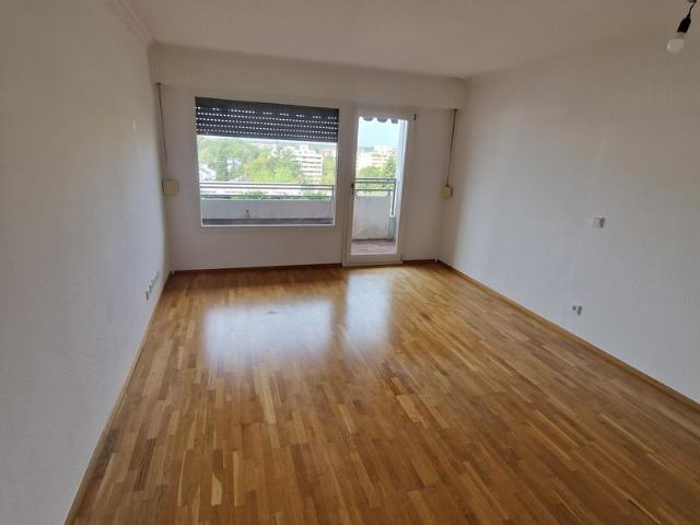Über den Dächern von Unterhaching: 4 Zimmer, Dachpool & neue Küche