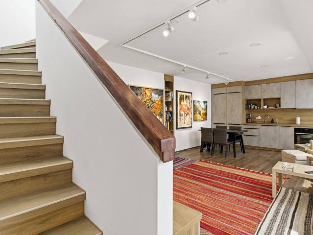 Über den Dächern von Wien: 2,5 Zimmer Maisonette mit Sonnenterrasse, U1 Troststraße
