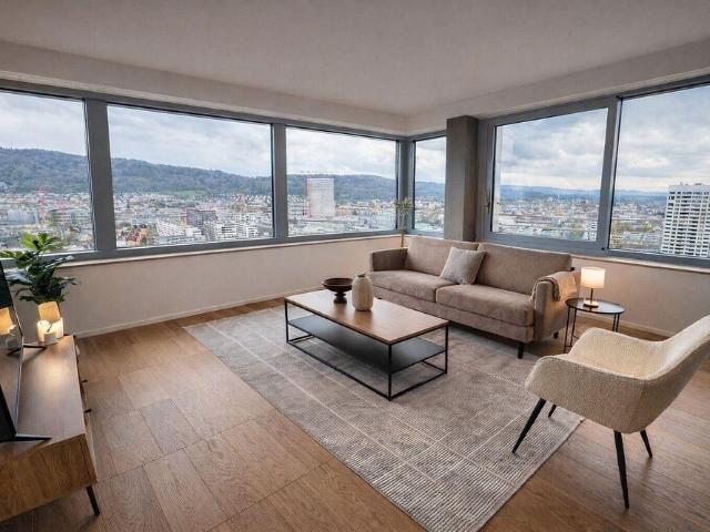 Über den Dächern von Zürich 3.5 Zimmerwohnung im 17. Stock