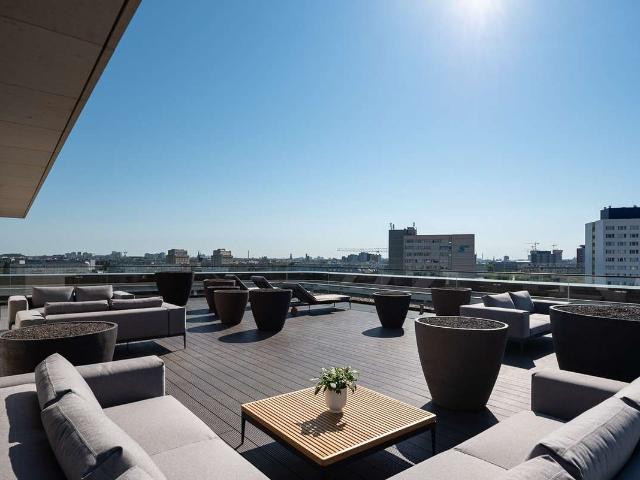 Über den Dächern von Berlin Mitte – moderne 2 Zimmer Wohnung mit großzügiger Loggia