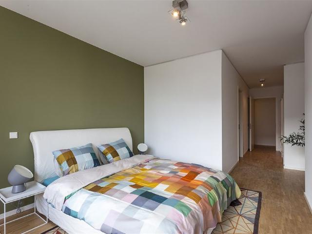 Über den Dächern von Berlin Mitte moderne 2 Zimmer Wohnung mit großzügiger Loggia
