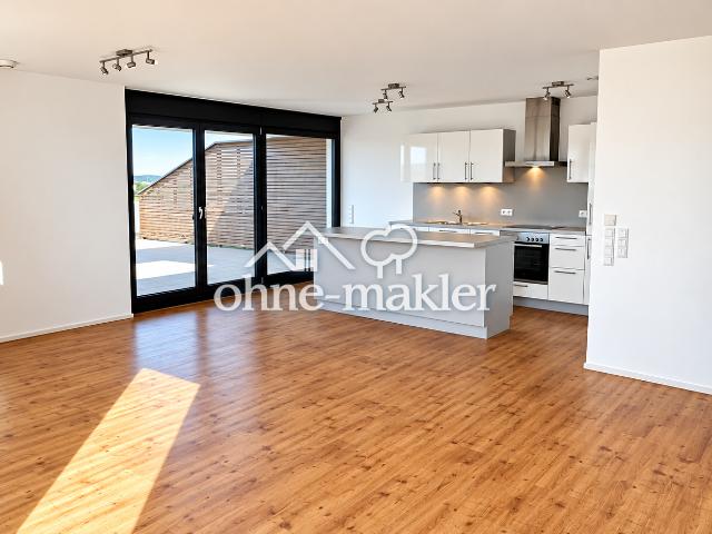 Über den Dächern von Böblingen – moderne 3 Zimmer Wohnung mit großer Terrasse & TG