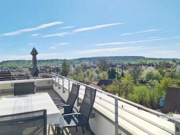 Über den Dächern von Echterdingen Exklusive 2 Zi. Penthouse Wohnung mit Fernblick