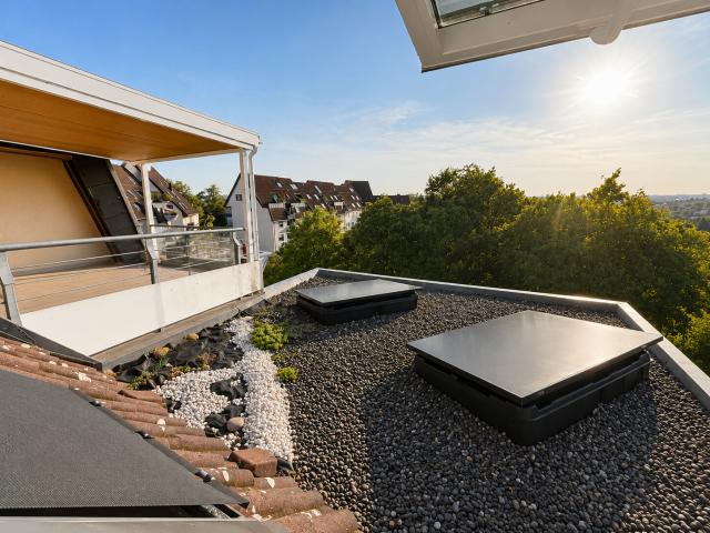 Über den Dächern von Kirchheim: außergewöhnliche 5,5 Zimmer Maisonettewohnung + große Dachterrasse