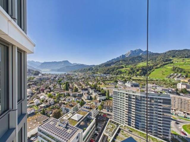 Über den Dächern von Kriens mit traumhafter Aussicht in 6010 Kriens