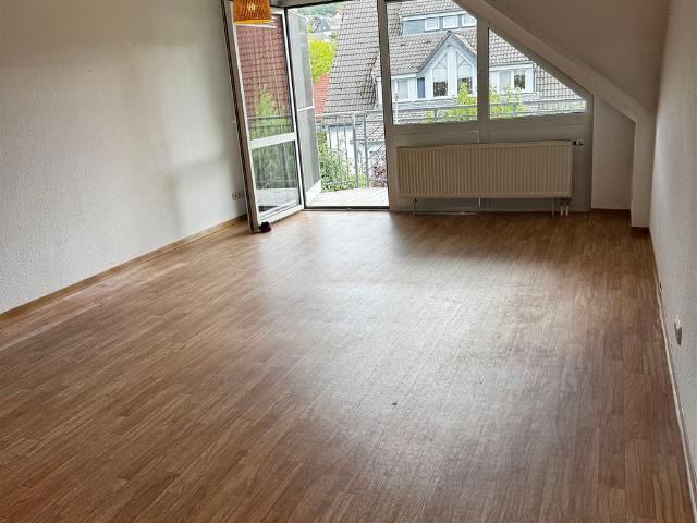 Über den Dächern von Nidda 2 Zimmer Dachgeschosswohnung mit Balkon & Stellplatz