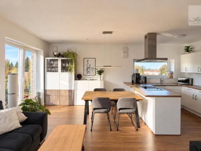 Über den Dächern von Stelle – moderne 3 Zimmer Wohnung mit Weitblick bis Hamburg
