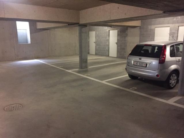 Übernahme des Mietvertrags – Innenparkplatz