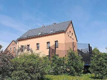 Überschaubar, vermietet und auch für Eigennutzer in ruhiger Lage
